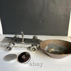 Handmade Stainless Steel Welded Metal Art Formula One Car Racing Sculpture Art