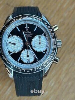 Montre OMEGA Speedmaster Racing Co-Axial 326.32.40.50.01.002 SS Chronomètre