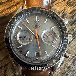 Montre Omega Speedmaster Racing en acier inoxydable 44mm