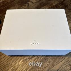 Montre Omega Speedmaster Racing en acier inoxydable 44mm