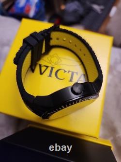 Montre pour homme Invicta Racing en acier inoxydable, 46 mm