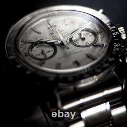 OMEGA Speedmaster Racing Panda 44.25mm Co-Axial Master Chronometer METAS 9900  
<br/>	

 <br/>   Traduction en français : OMEGA Speedmaster Racing Panda 44.25mm Co-Axial Master Chronometer METAS 9900