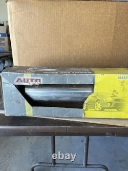 Silencieux en acier inoxydable fabriqué par Auto Gear. Modèle n° 159001 de Summit Racing